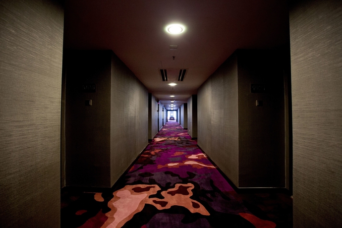 Imagen de los interiores del Hotel Vouk Suites. Foto 16