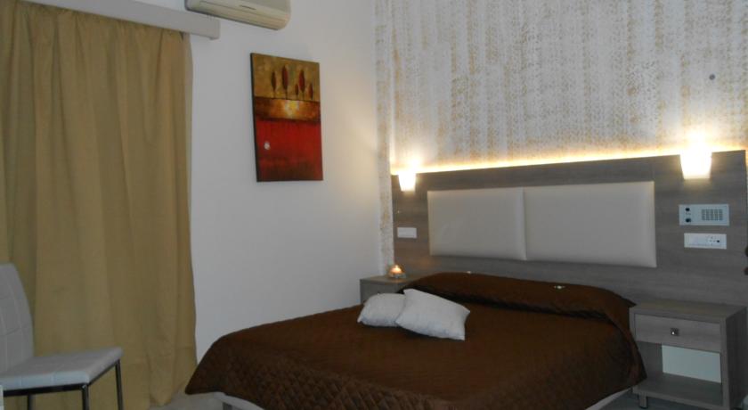 Imagen de la habitación del Hotel Voula. Foto 4