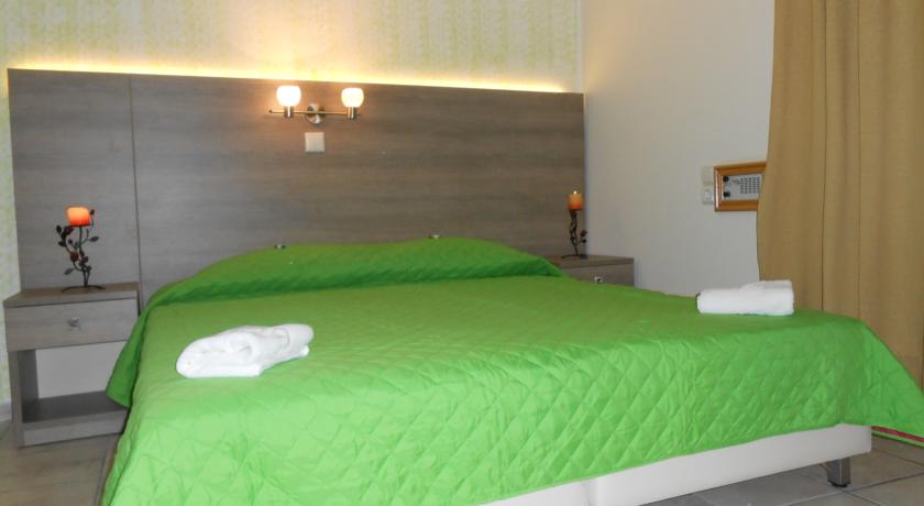 Imagen de la habitación del Hotel Voula. Foto 5
