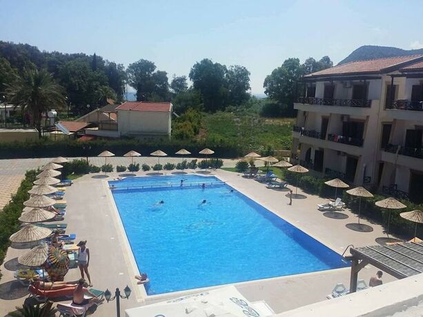 Imagen general del Hotel Vouni King. Foto 2