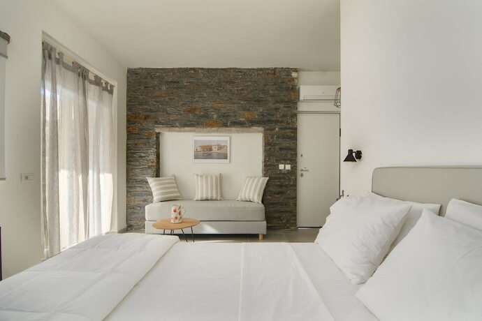 Imagen de la habitación del Hotel Vourkari Village. Foto 12