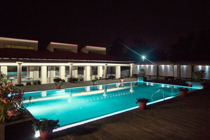 Imagen de la piscina del Hotel Vox Maris Grand Resort - Adults Only. Foto 17