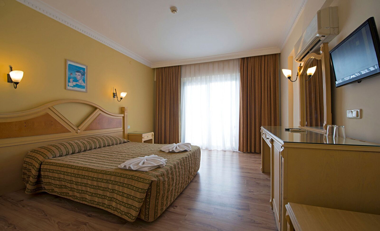 Imagen general del Hotel Voxx In Family Club. Foto 7