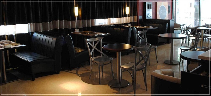 Imagen del bar/restaurante del Hotel Voyage, Almaty. Foto 2