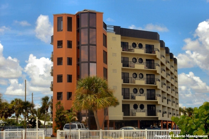 Imagen general del Hotel Voyager Beach Club. Foto 1