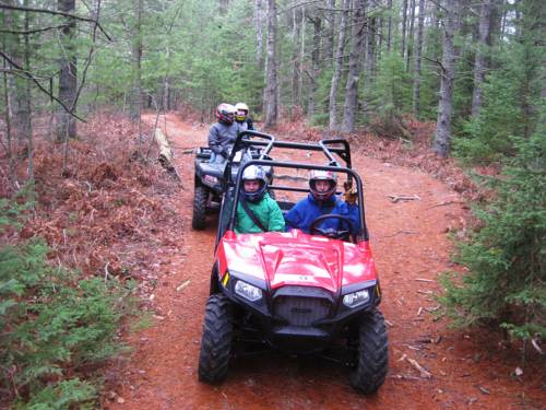 Imagen de la habitación del Hotel Voyager Inn. Foto 8