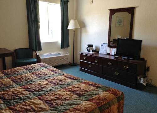 Imagen de la habitación del Hotel Voyager Inn, St Ignace. Foto 6