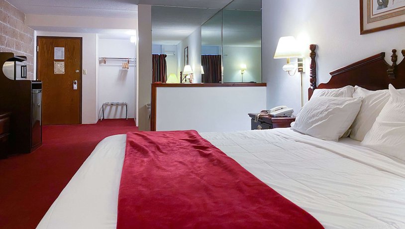 Imagen de la habitación del Hotel Voyageur Inn And Conference Center. Foto 10