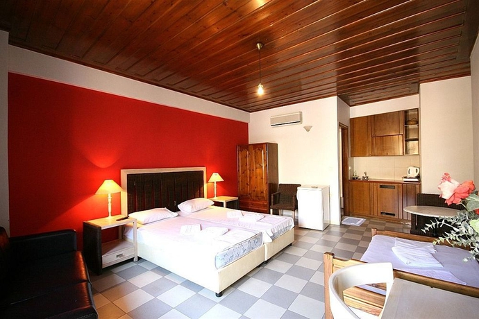 Imagen de la habitación del Hotel Vranas Ambiance. Foto 3