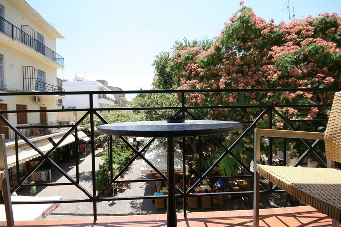 Imagen de la habitación del Hotel Vranas Ambiance. Foto 4