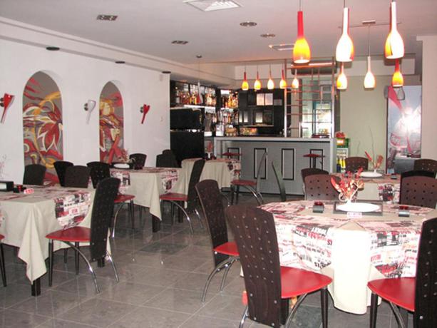 Imagen del bar/restaurante del Hotel Vrancea **. Foto 2