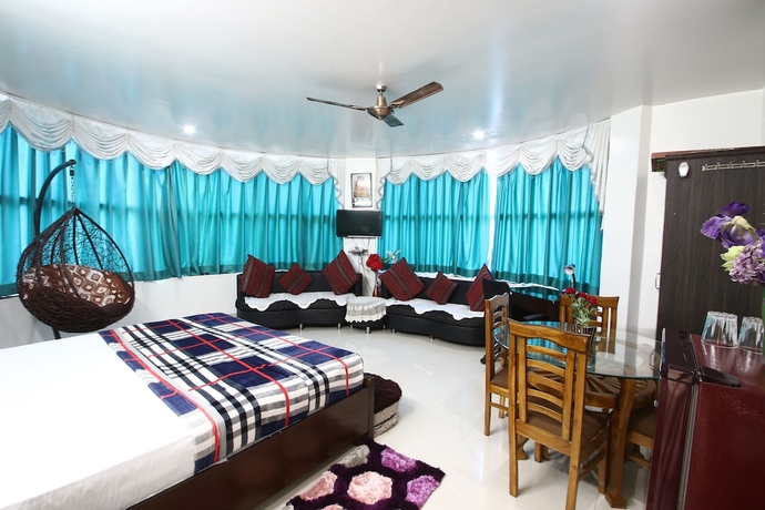 Imagen de la habitación del Hotel Vrinda Palace. Foto 5