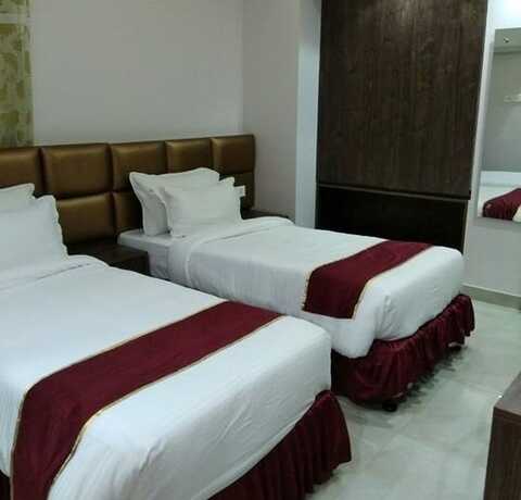 Imagen de la habitación del Hotel Vrinda Regency. Foto 16