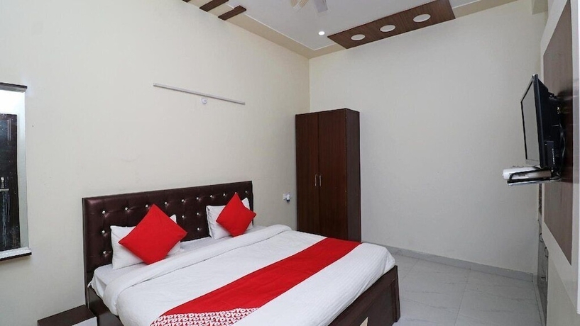 Imagen de la habitación del Hotel Vrinda Residency. Foto 3