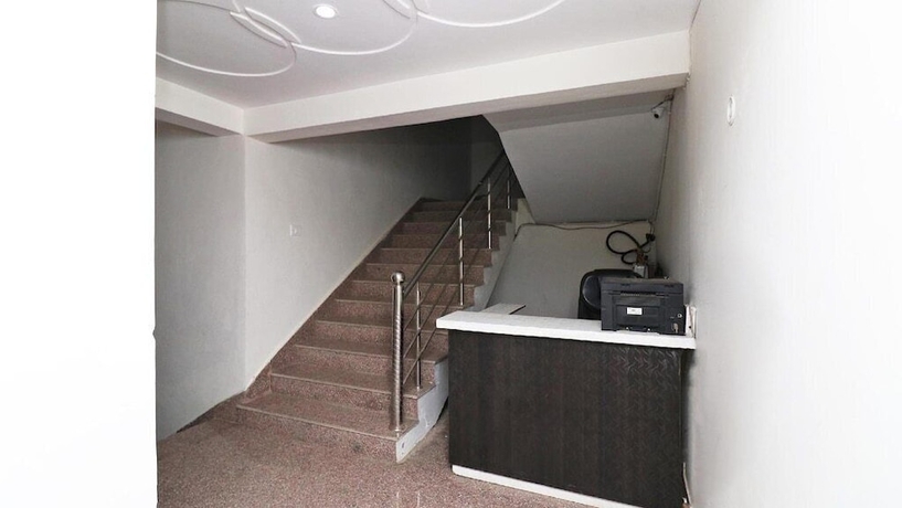 Imagen de los interiores del Hotel Vrinda Residency. Foto 11