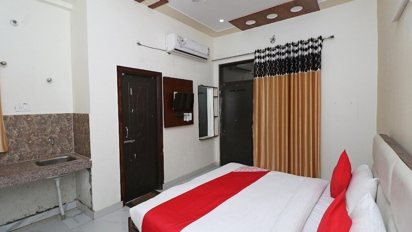 Imagen de la habitación del Hotel Vrinda Residency. Foto 6
