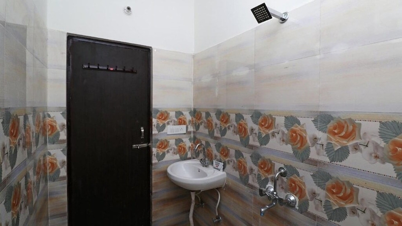 Imagen de la habitación del Hotel Vrinda Residency. Foto 10