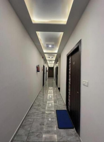 Imagen de los interiores del Hotel Vrinda Shridhar. Foto 14
