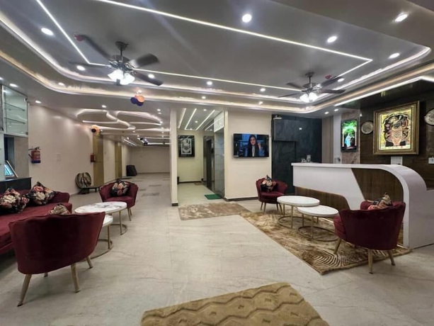 Imagen de los interiores del Hotel Vrinda Shridhar. Foto 16