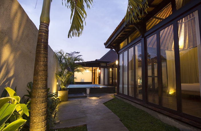 Imagen de la habitación del Hotel Vrindavan Ubud Villa. Foto 5