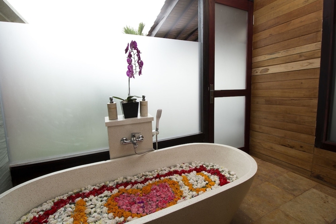 Imagen de la habitación del Hotel Vrindavan Ubud Villa. Foto 9