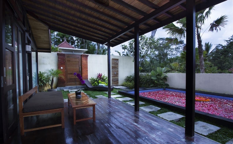 Imagen de la habitación del Hotel Vrindavan Ubud Villa. Foto 11