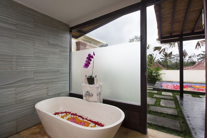 Imagen de la habitación del Hotel Vrindavan Ubud Villa. Foto 13