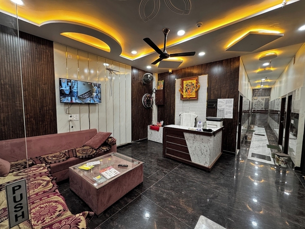 Imagen de los interiores del Hotel Vrindavani Kunj. Foto 16