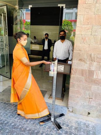 Imagen de los interiores del Hotel Vrisa. Foto 15