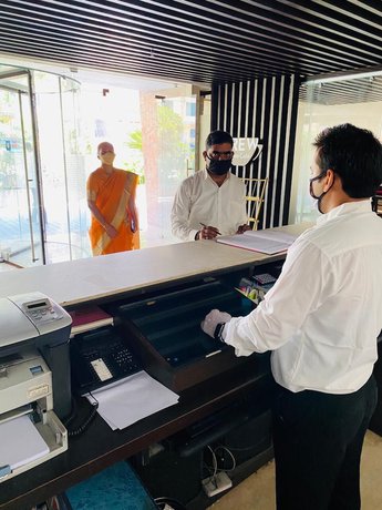 Imagen de los interiores del Hotel Vrisa. Foto 16