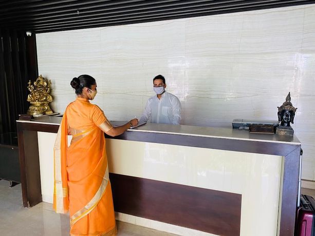 Imagen de los interiores del Hotel Vrisa. Foto 18