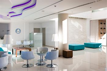 Imagen de los interiores del Hotel Vrissaki Beach. Foto 2