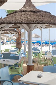 Imagen de los interiores del Hotel Vrissaki Beach. Foto 8