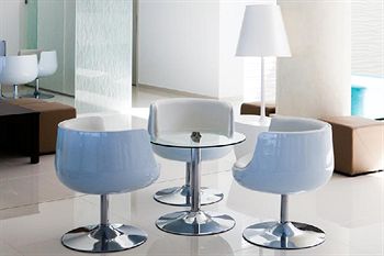 Imagen de los interiores del Hotel Vrissaki Beach. Foto 9