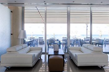 Imagen de los interiores del Hotel Vrissaki Beach. Foto 12