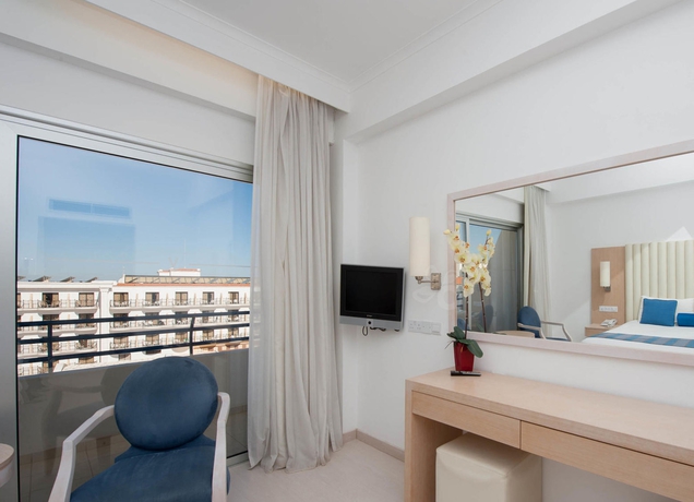 Imagen de la habitación del Hotel Vrissiana Boutique Beach. Foto 5