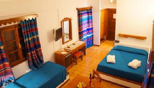 Imagen de los exteriores del Hotel Vritomartis Naturist Resort. Foto 10