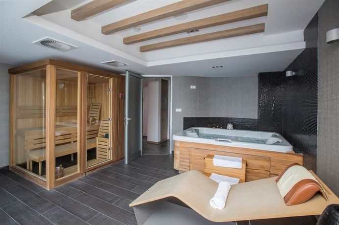 Imagen de los interiores del Hotel Vučko. Foto 11