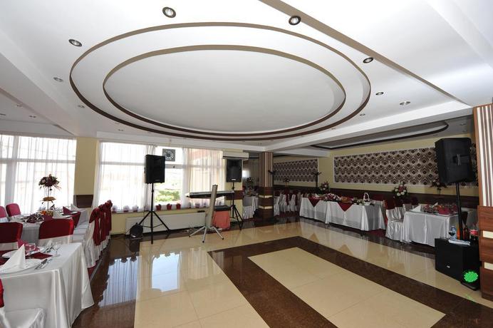 Imagen general del Hotel Vulturul. Foto 2