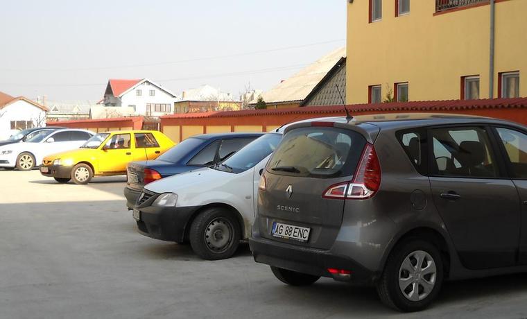 Imagen general del Hotel Vulturul. Foto 4