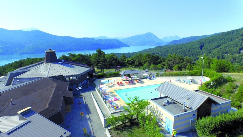 Imagen general del Hotel Vvf Lac De Serre-ponçon, Chorges. Foto 1