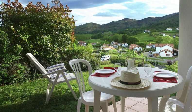 Imagen general del Hotel Vvf Pays Basque Sare La Rhune, Sare. Foto 7
