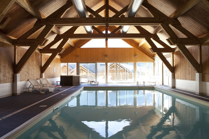 Imagen de la piscina del Hotel Vvf Résidence Albiez-montrond Maurienne. Foto 14