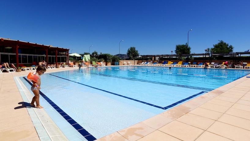 Imagen de la piscina del Hotel Vvf Villages golfe De Saint-tropez Sainte-maxime. Foto 16