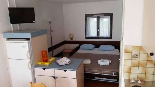 Imagen de la habitación del Hotel Vvf Villages les Alpes Du Sud Saint-l&eacute;ger-les-m&eacute;l&egrave;zes. Foto 6