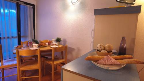 Imagen de la habitación del Hotel Vvf Villages les Alpes Du Sud Saint-l&eacute;ger-les-m&eacute;l&egrave;zes. Foto 10