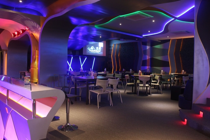 Imagen del bar/restaurante del Hotel Vwish. Foto 4