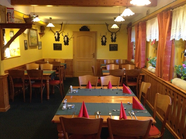 Imagen del bar/restaurante del Hotel V&yacute;slun&iacute;. Foto 8