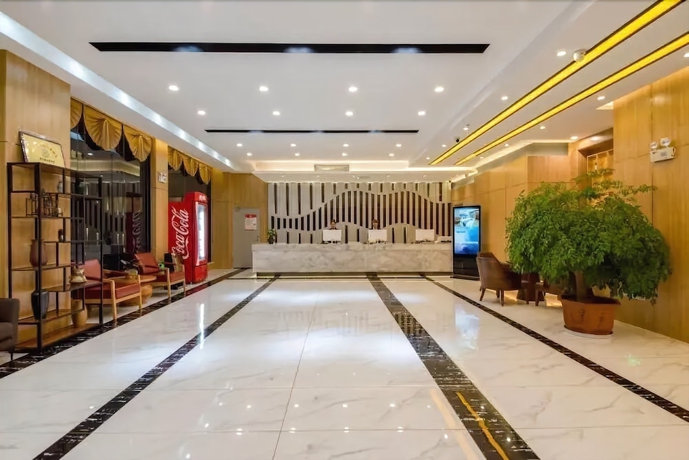 Imagen de los interiores del Hotel Vyluk J Hotel National Plaza Xinping. Foto 18