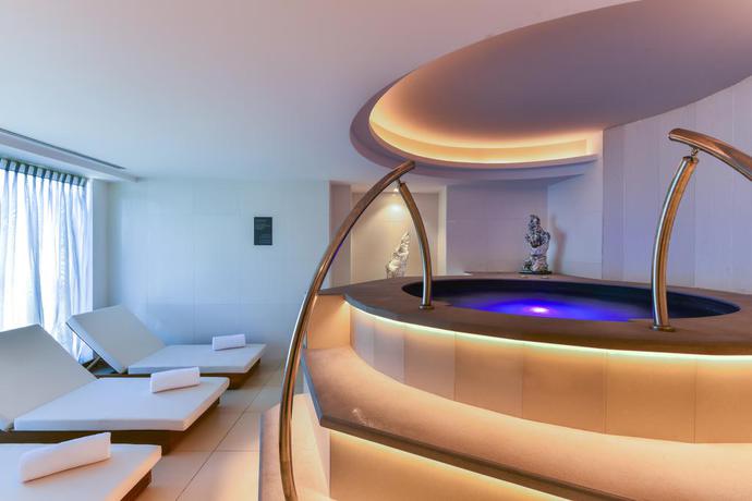 Imagen de los interiores del Hotel W Amman. Foto 15